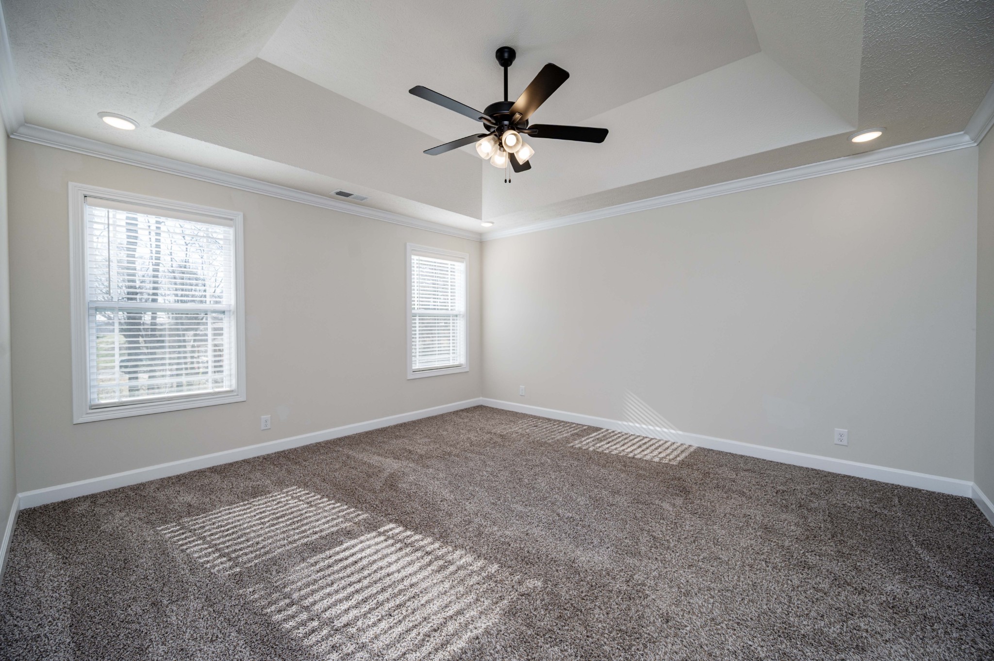 1600 Malone Way Clarksville, TN 37043 - Photo 23 of 39 a view of an empty room with a window