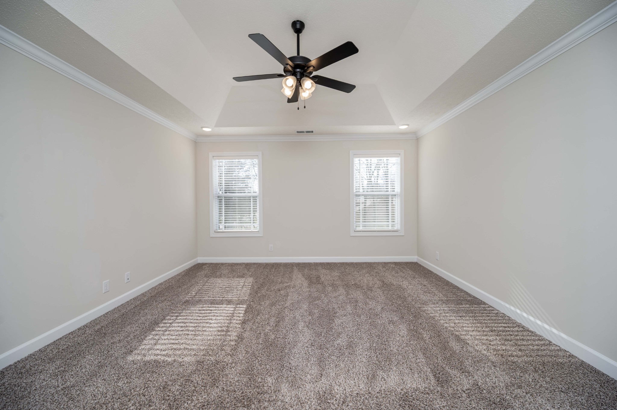 1600 Malone Way Clarksville, TN 37043 - Photo 24 of 39 a view of an empty room with window