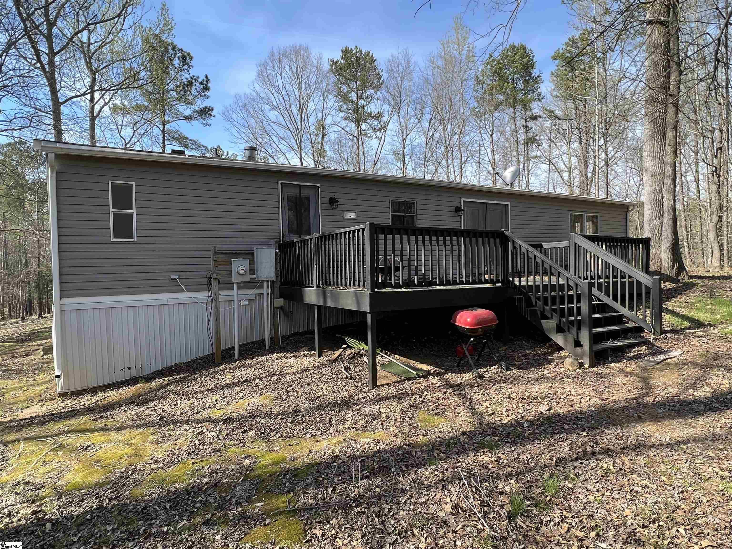 51 Lakeview Road Fountain Inn, SC 29644 - Photo 4 of 18