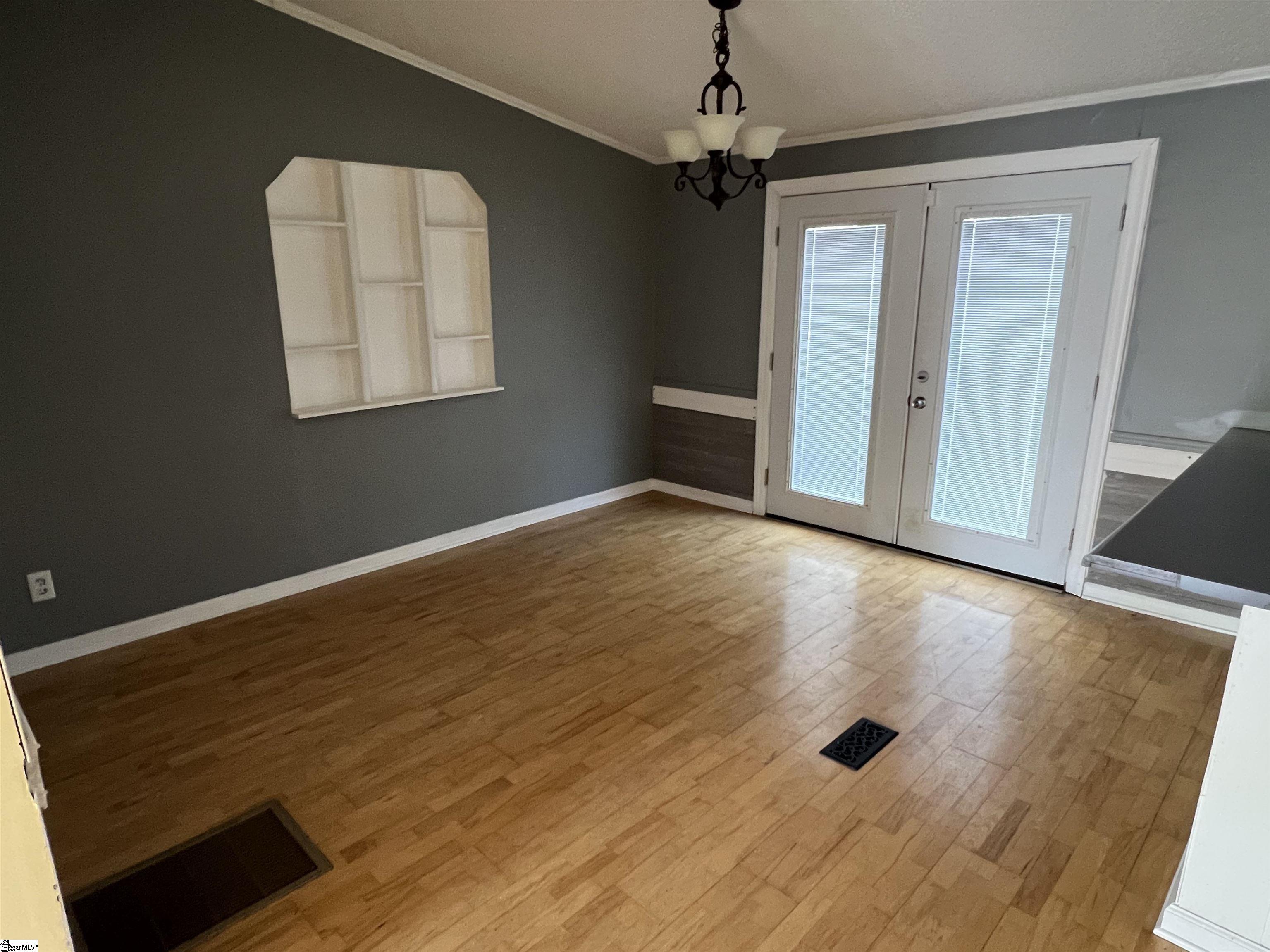 51 Lakeview Road Fountain Inn, SC 29644 - Photo 10 of 18
