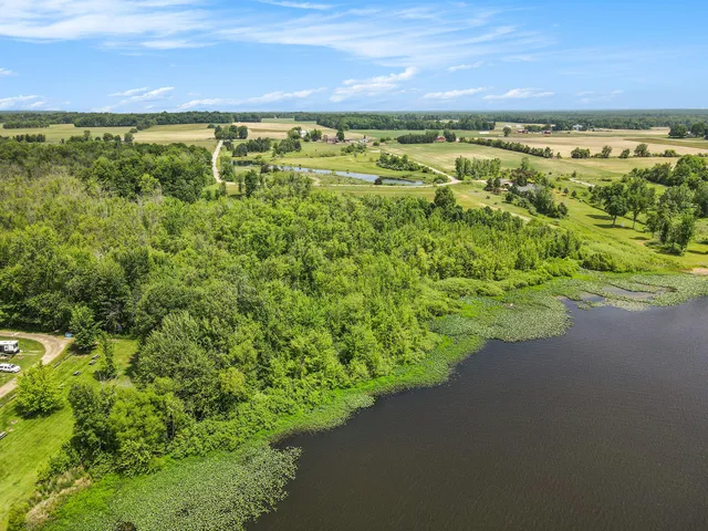 $1,290,000 | 4272 108th Avenue, Allegan, MI 49010