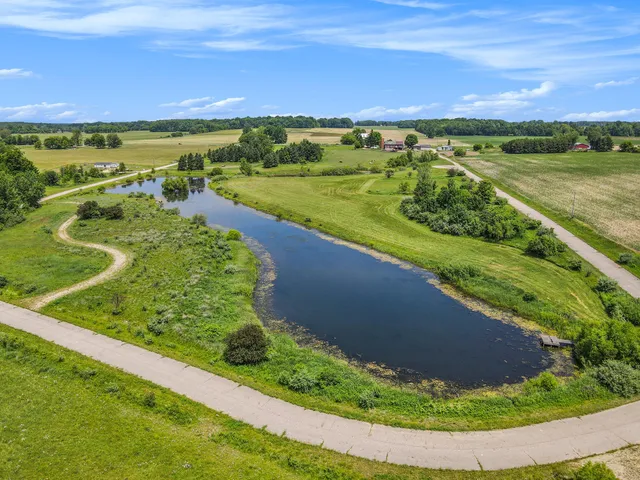 $1,290,000 | 4272 108th Avenue, Allegan, MI 49010