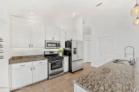 $400,000 | 1924 Fabien Circle, Melbourne, FL 32940