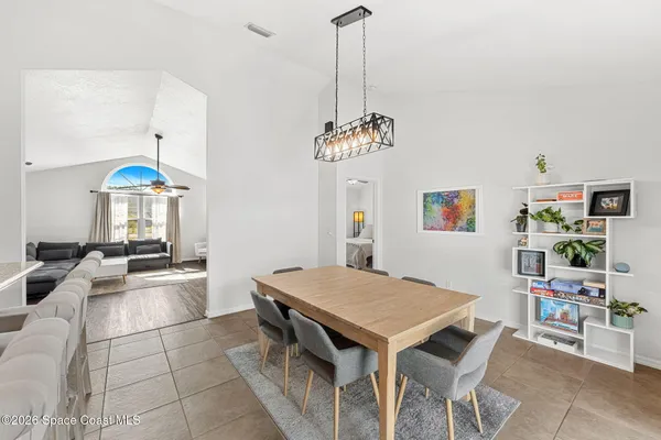 $400,000 | 1924 Fabien Circle, Melbourne, FL 32940