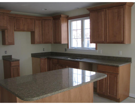 17 Bog View Road Plymouth, MA 02360 - Photo 4 of 15 Gallery Image 4