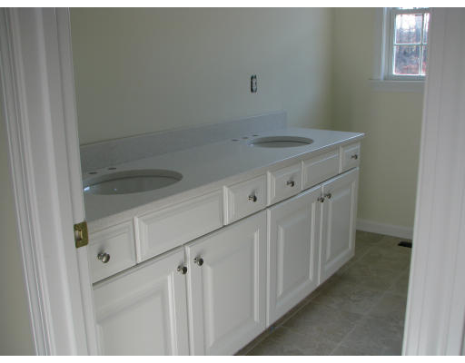 17 Bog View Road Plymouth, MA 02360 - Photo 8 of 15 Gallery Image 8