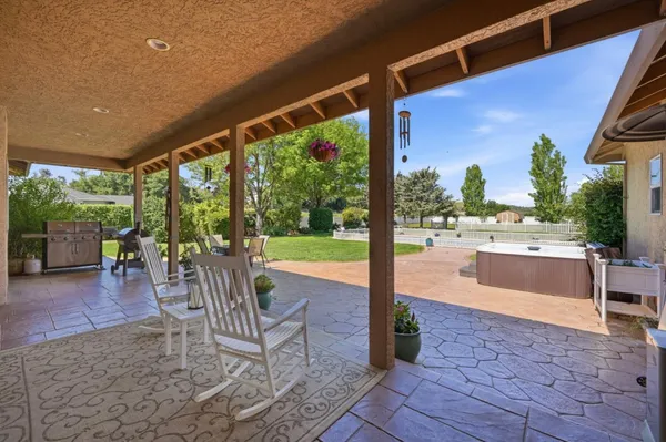 $1,250,000 | 370 Union Heights, Hollister, CA 95023