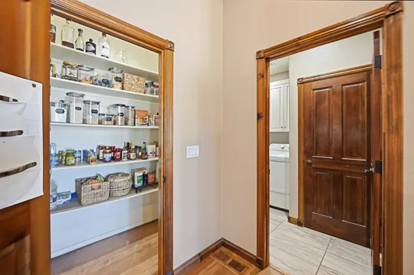 $1,250,000 | 370 Union Heights, Hollister, CA 95023