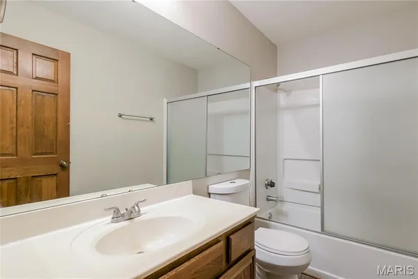 $2,420 | 1031 Exacta Court, Florissant, MO 63034