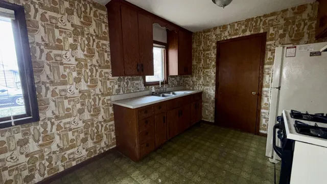 $197,600 | 1460 Dixon Drive, St. Paul Park, MN 55071