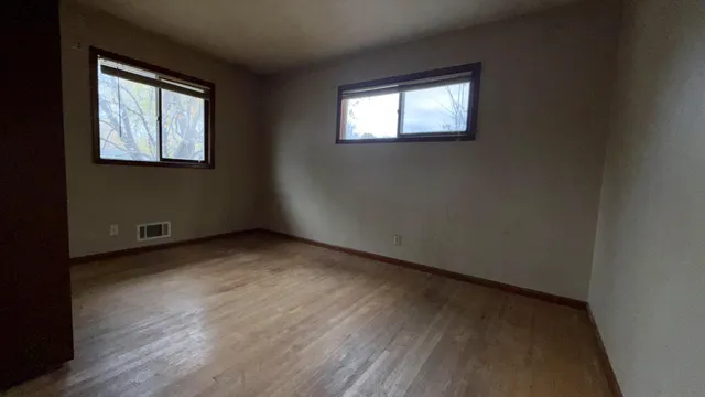 $197,600 | 1460 Dixon Drive, St. Paul Park, MN 55071