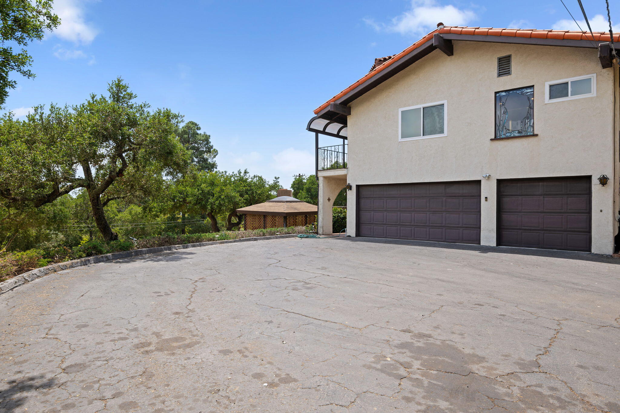 2106 Mt Calvary Road Santa Barbara, CA 93105 - Photo 40 of 66 a house with a outdoor space