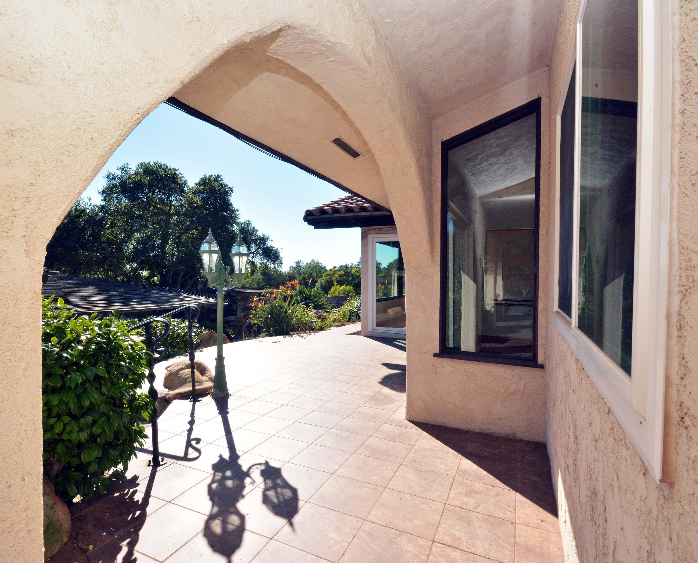 2106 Mt Calvary Road Santa Barbara, CA 93105 - Photo 52 of 66 a view of balcony and patio