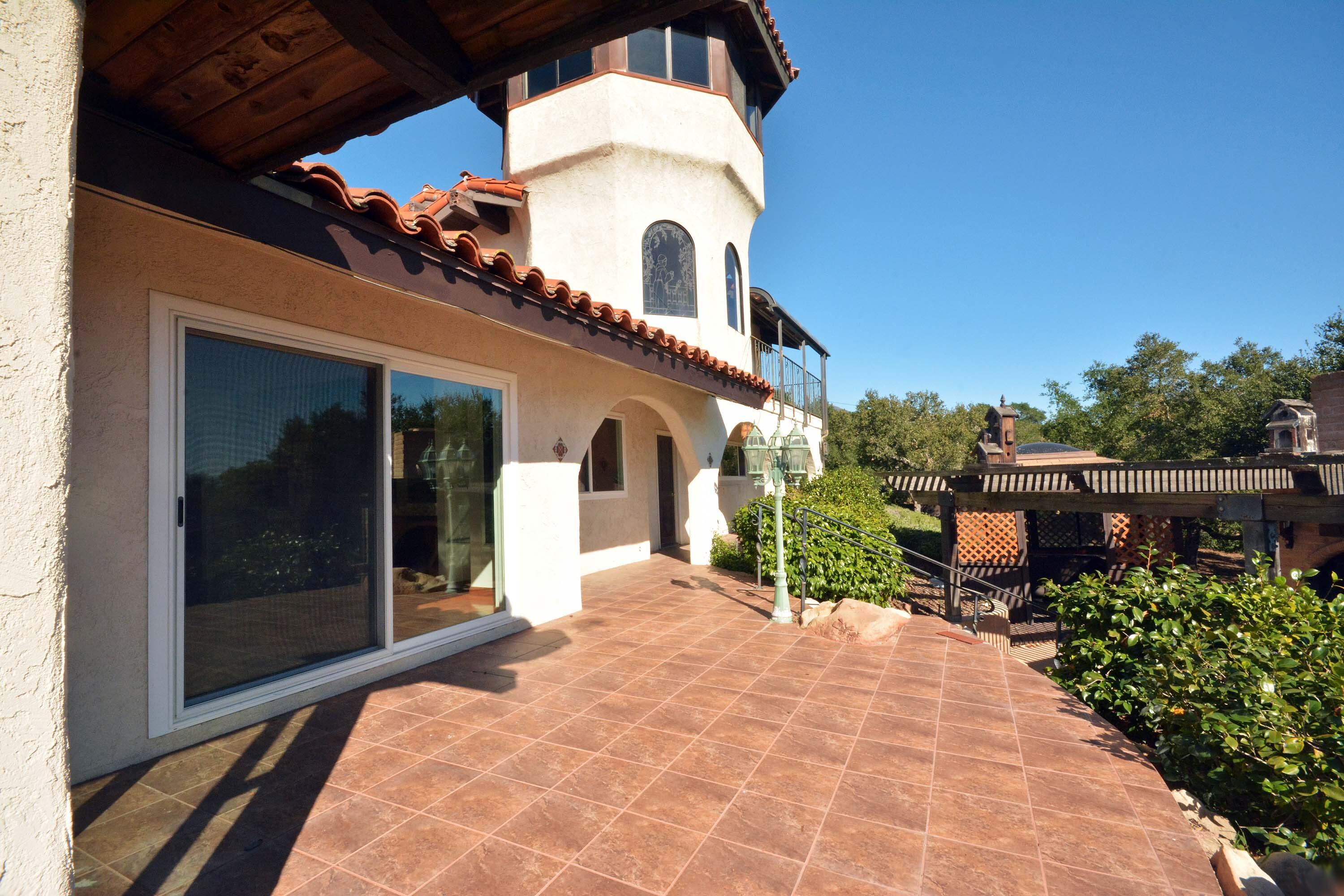 2106 Mt Calvary Road Santa Barbara, CA 93105 - Photo 53 of 66 Patio toward garage