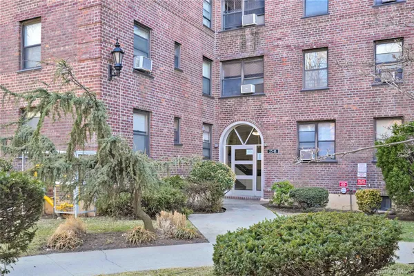 $318,000 | 25-12 Union Street, Unit 2C | Flushing