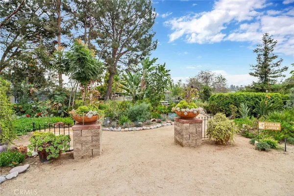 $948,000 | 27858 VÃa Sarasate, Mission Viejo, CA 92692