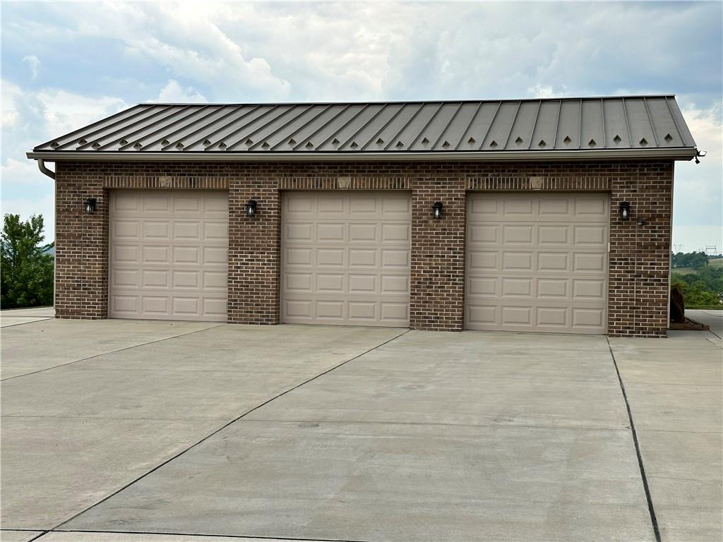 1015 Hoffman Road Smithton, PA 15479 - Photo 36 of 46 Gallery Image 36