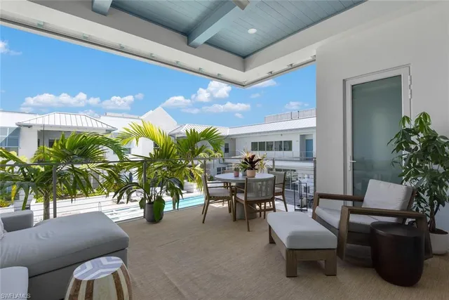 $30,000 | 201 8th Street South, Unit 311, Naples, FL 34102