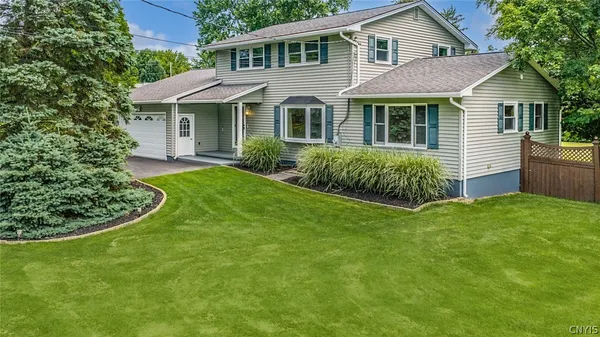 $624,900 | 7640 Merritt Drive, Lysander, NY 13027