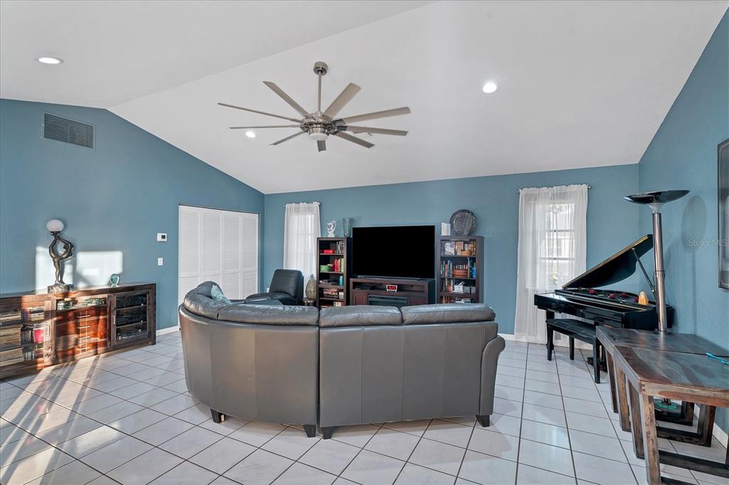 25 Fairway Road Rotonda West, FL 33947 - Photo 10 of 45 Gallery Image 10