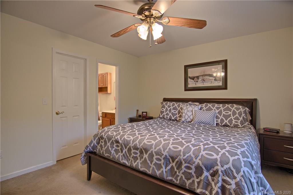 15 Meadow Hill Road Fairview, NC 28730 - Photo 14 of 37 Gallery Image 14