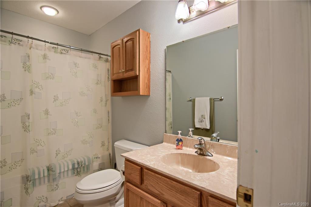 15 Meadow Hill Road Fairview, NC 28730 - Photo 19 of 37 Gallery Image 19