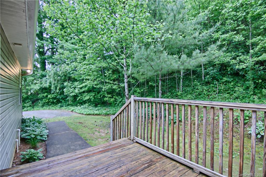 15 Meadow Hill Road Fairview, NC 28730 - Photo 21 of 37 Gallery Image 21