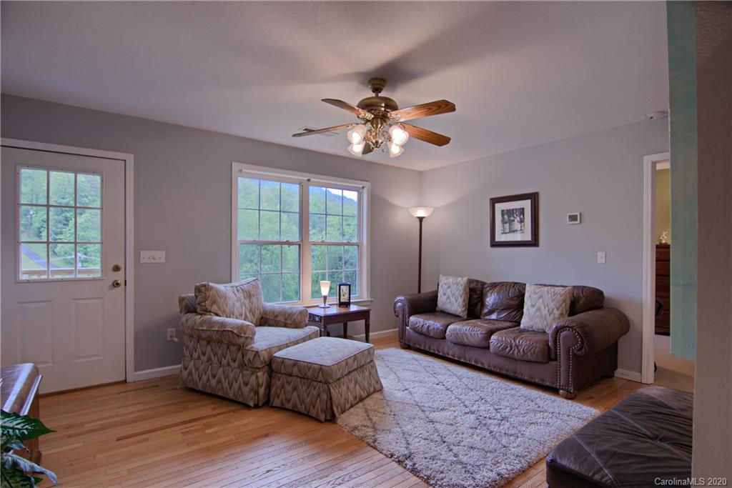 15 Meadow Hill Road Fairview, NC 28730 - Photo 8 of 37 Gallery Image 8