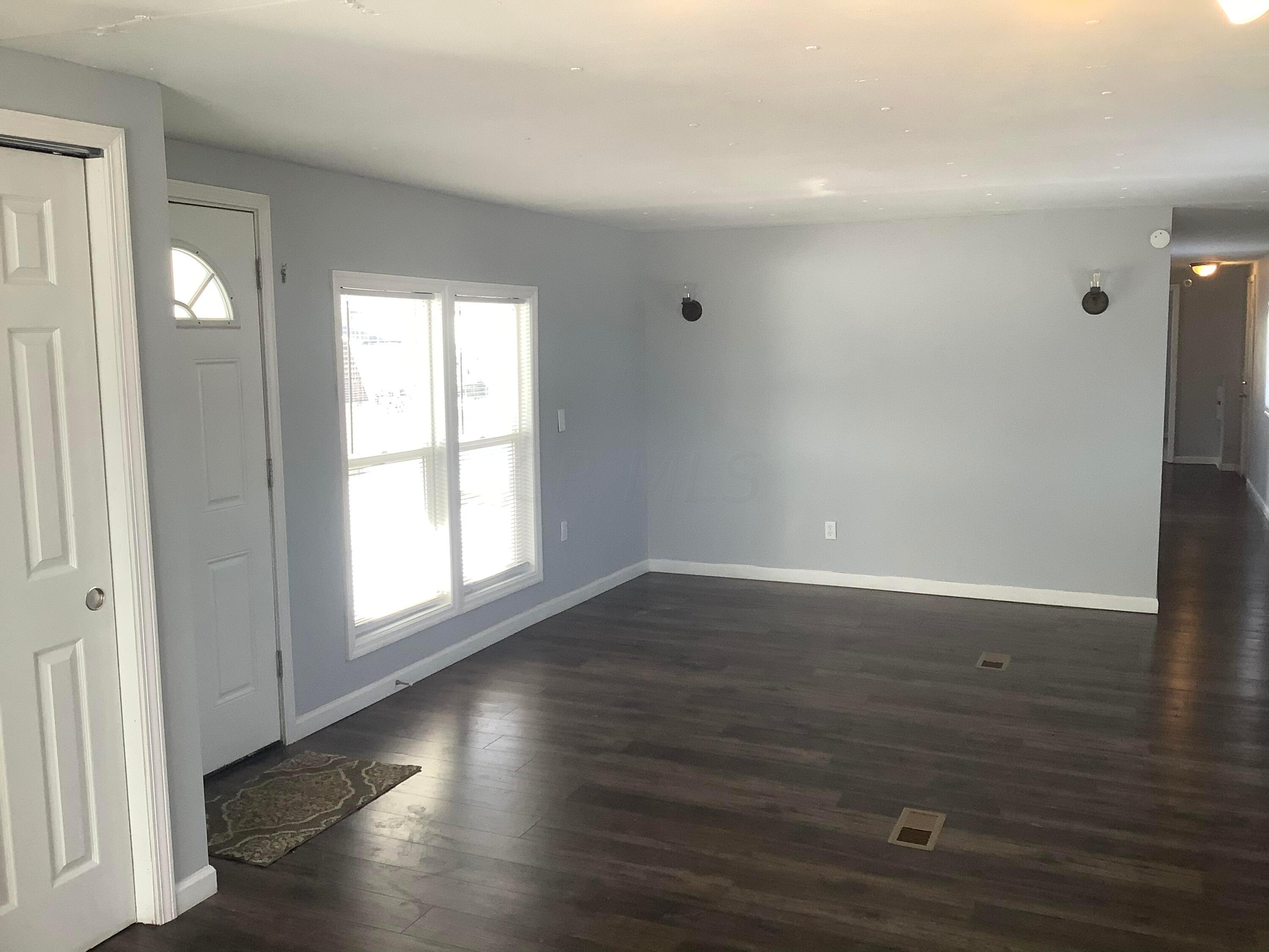 8565 Smith-Calhoun Road, Unit 26 Plain City, OH 43064 - Photo 3 of 20 EE4F2750-60B2-4F49-B84E-B8BB76EB51F2