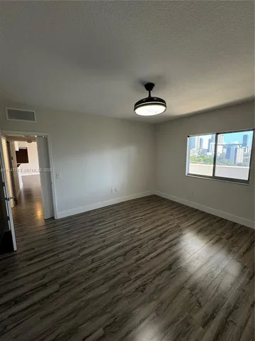 $2,800 | 36 Northwest 6th Avenue, Unit 1106, Miami, FL 33128