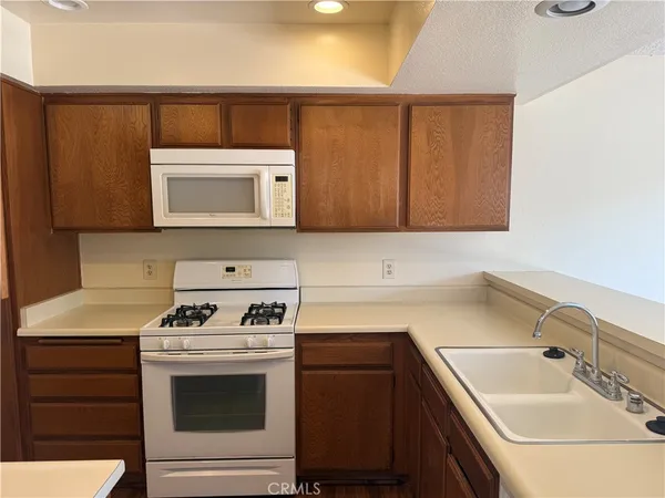 $3,000 | 4686 Canyon Park Lane, La Verne, CA 91750