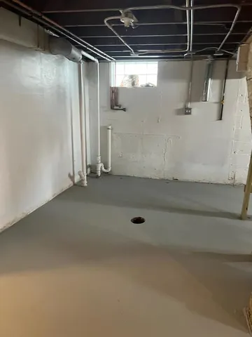 $2,000 | 438 155th Street, Calumet City, IL 60409