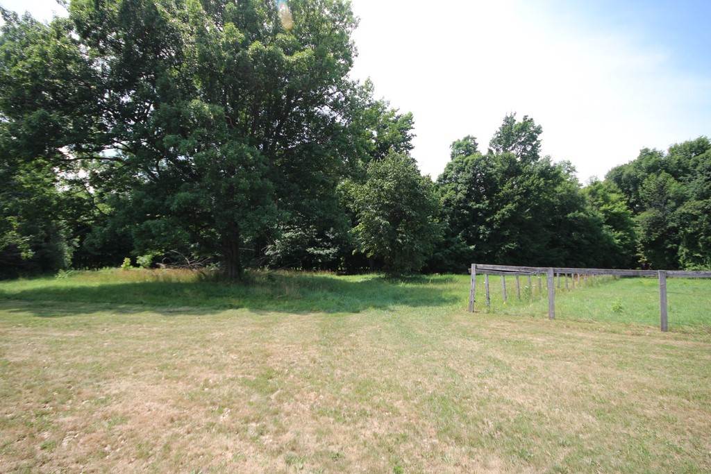 6400 South Crawford Road Mount Pleasant, MI 48858 - Photo 37 of 45 1820275-36.JPG