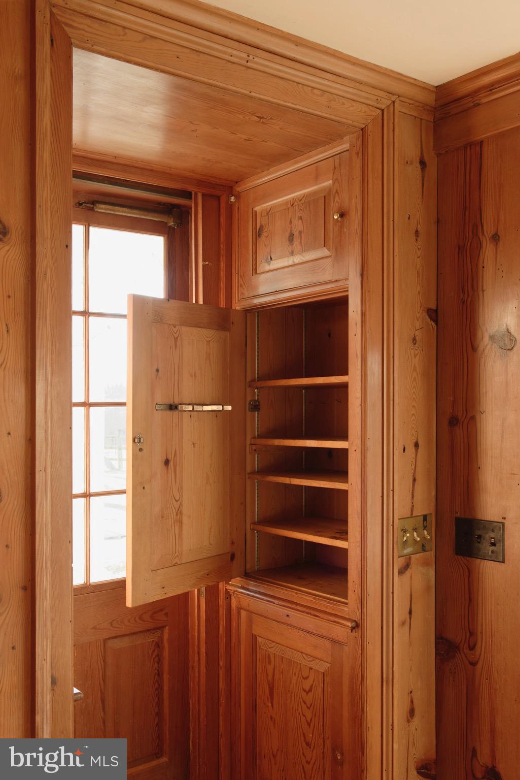 21943 St Louis Road Middleburg, VA 20117 - Photo 15 of 49 Unique custom built-ins throughout the house