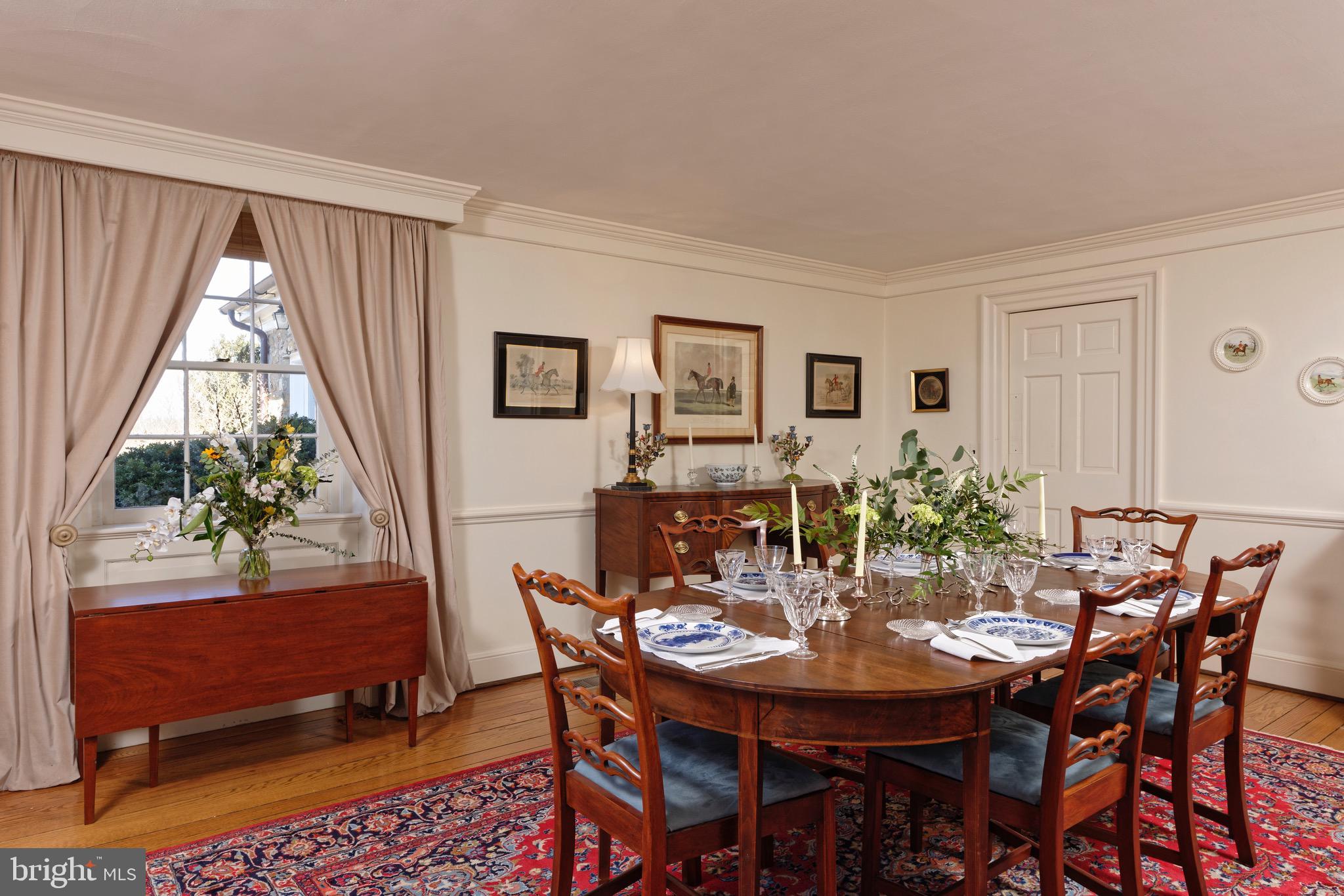 21943 St Louis Road Middleburg, VA 20117 - Photo 19 of 49 Dining Room w/chair railing & crown moulding