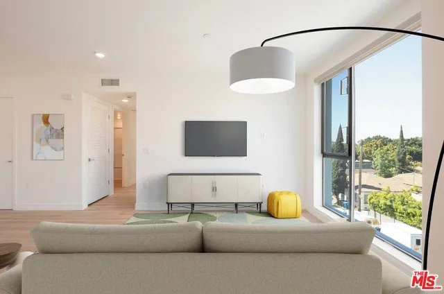 $2,395 | 1126 Cornwell Street, Unit 109, Los Angeles, CA 90033