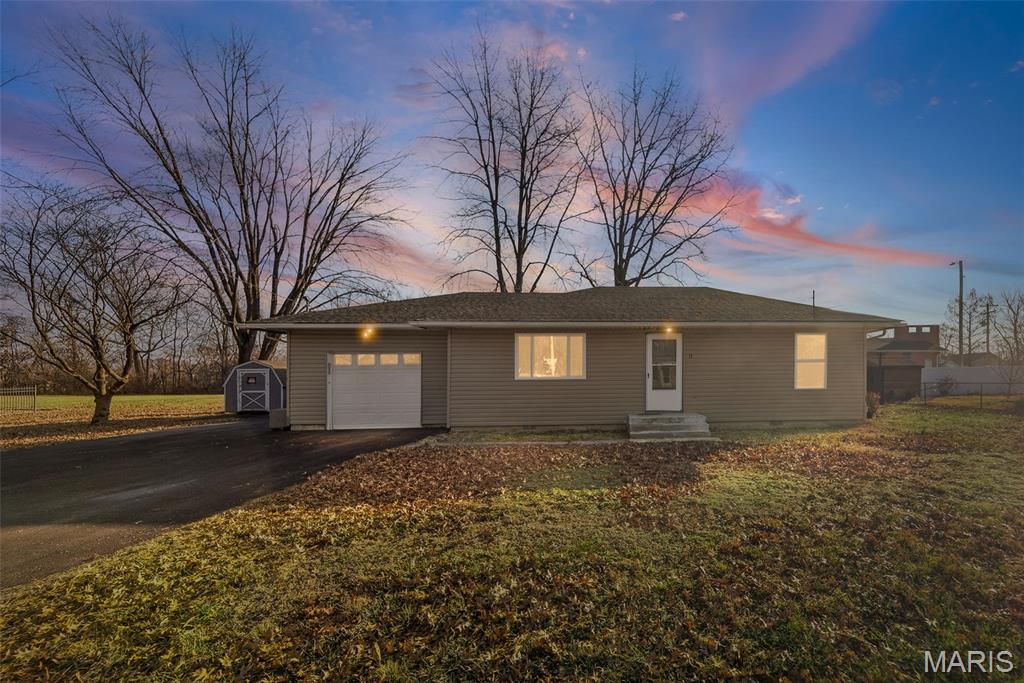 11 Richard Place Belleville, IL 62223 - Photo 1 of 15