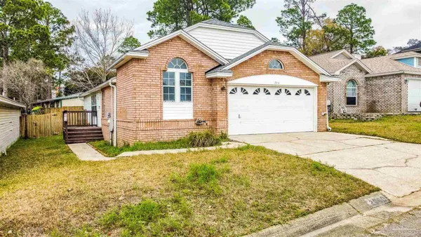 $1,550 | 2060 Cambridge Circle, Pensacola, FL 32514