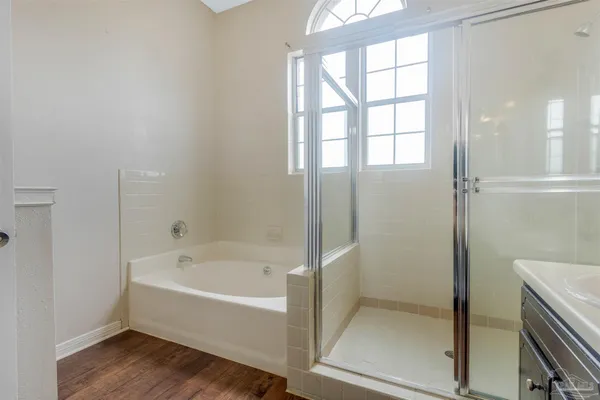 $1,550 | 2060 Cambridge Circle, Pensacola, FL 32514