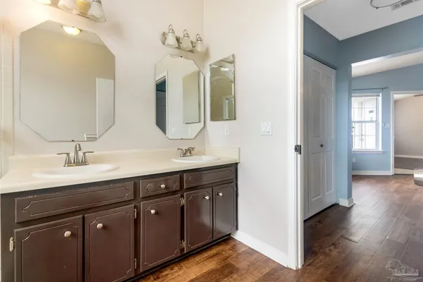 $1,550 | 2060 Cambridge Circle, Pensacola, FL 32514
