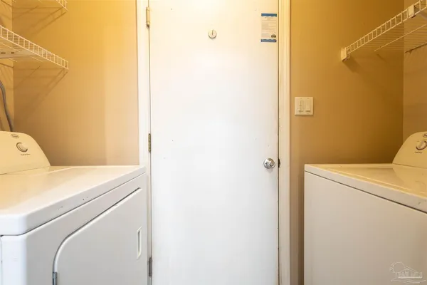 $1,550 | 2060 Cambridge Circle, Pensacola, FL 32514