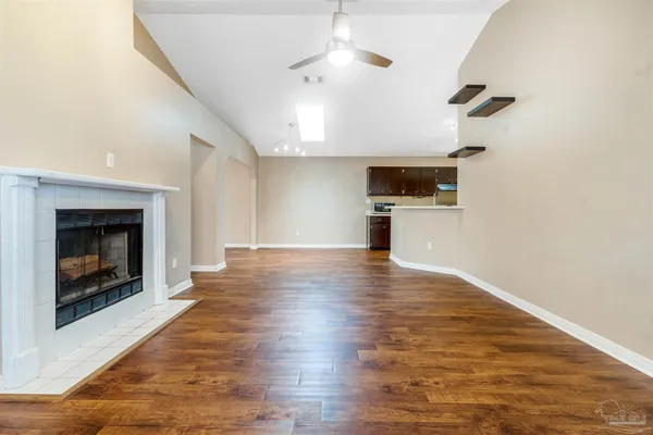 $1,550 | 2060 Cambridge Circle, Pensacola, FL 32514