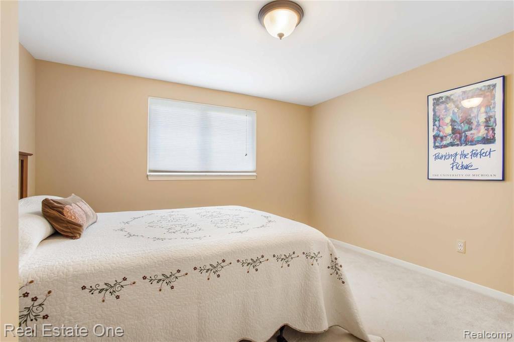 862 Dunedin Drive Rochester Hills, MI 48309 - Photo 15 of 26