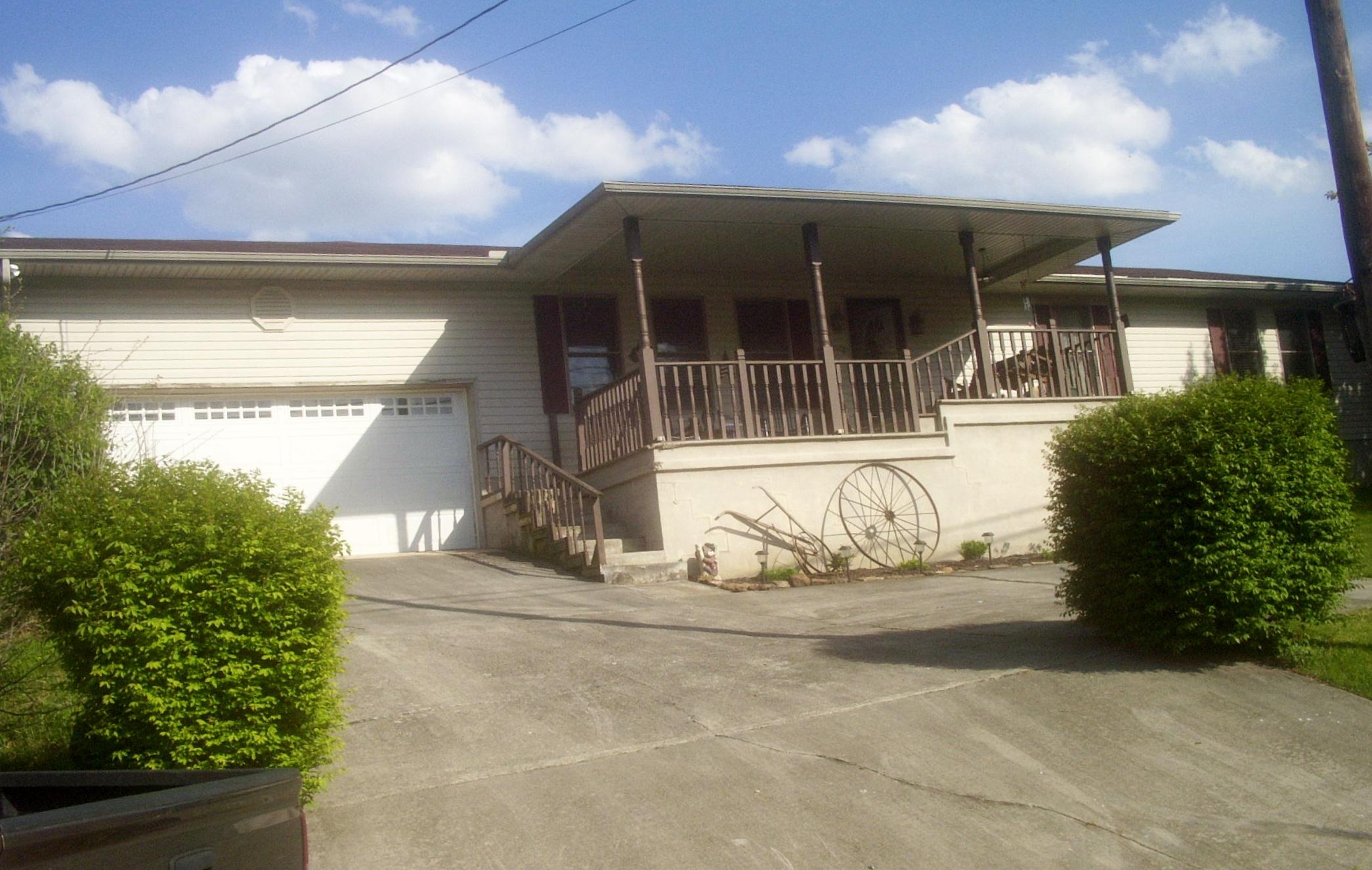 128 Honaker Road Sandstone, WV 25985 - Photo 1 of 26 Gallery Image 1