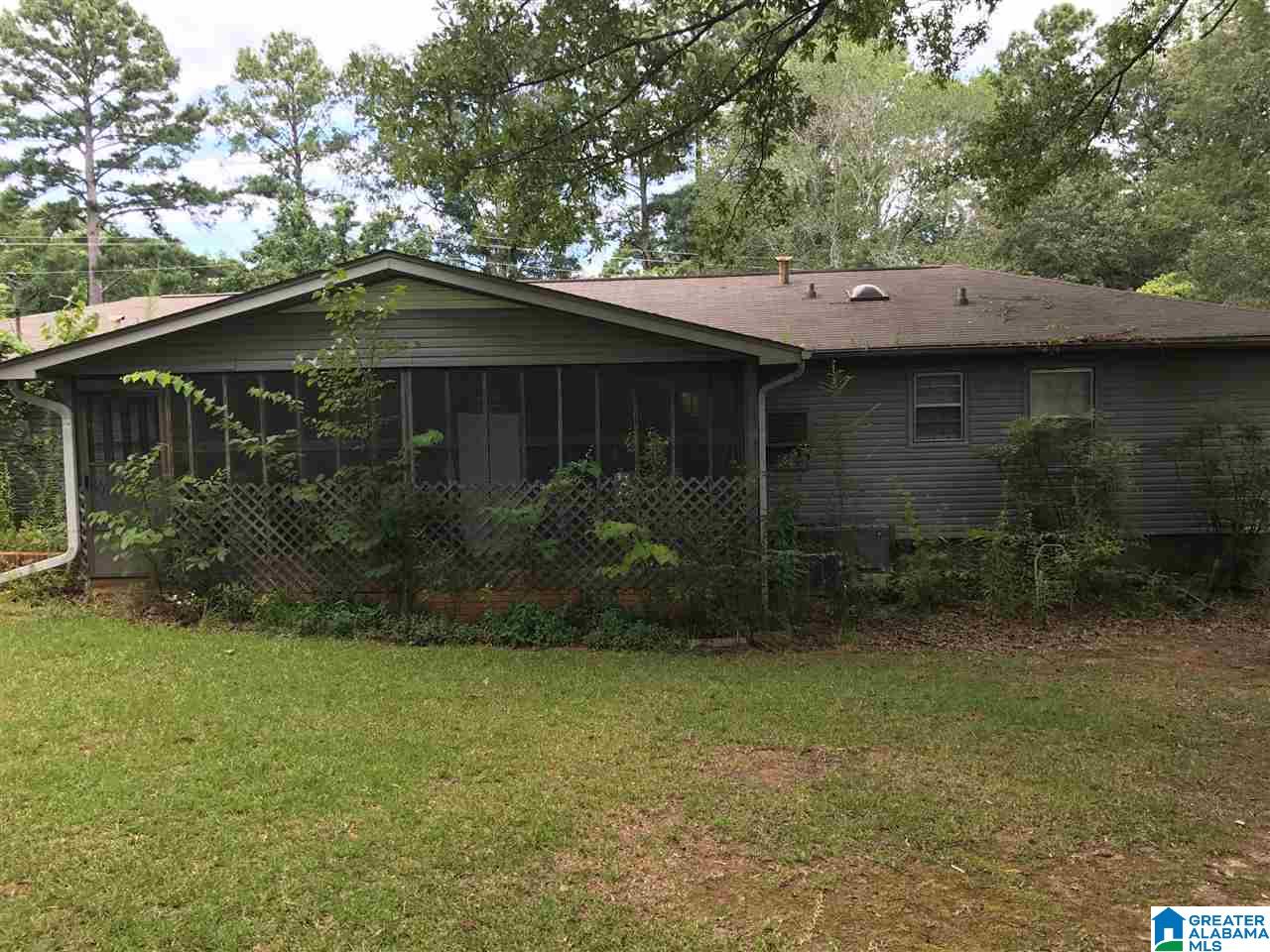 911 Pinewood Lane Sylacauga, AL 35150 - Photo 5 of 6