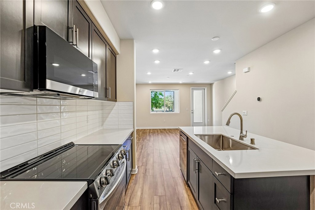 9524 Hannah Way Riverside, CA 92503 - Photo 13 of 38 Gallery Image 13