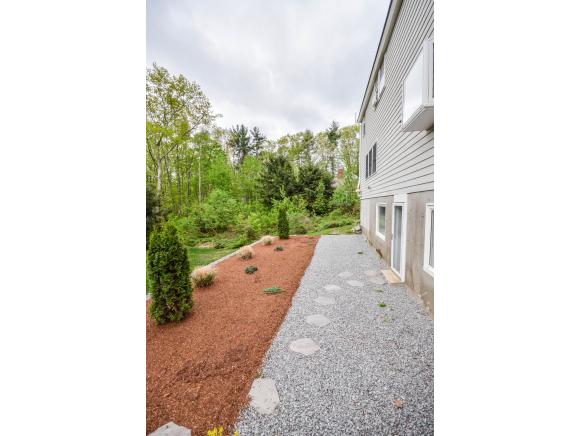 81 Buttonwood Road Bedford, NH 03110 - Photo 14 of 19 Gallery Image 14