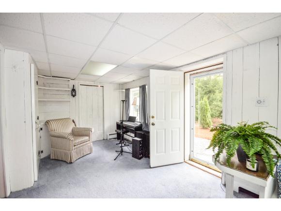 81 Buttonwood Road Bedford, NH 03110 - Photo 16 of 19 Gallery Image 16