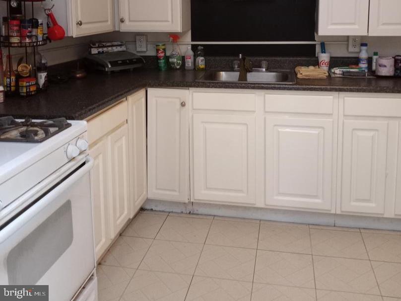 413 South Parrish Street Baltimore, MD 21223 - Photo 4 of 17