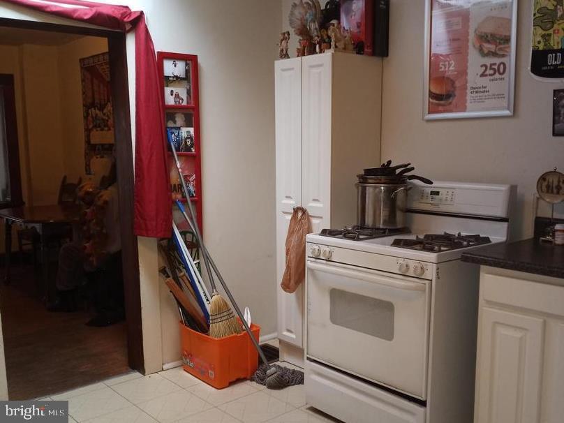 413 South Parrish Street Baltimore, MD 21223 - Photo 8 of 17